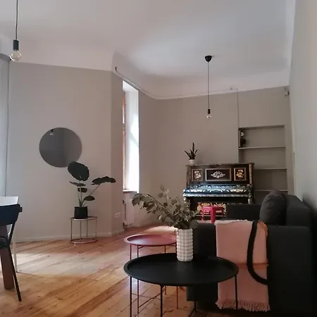 Spacious 75sqm Art Nouveau District Gem