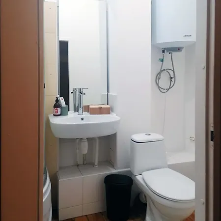 Spacious 75sqm Art Nouveau District Gem *