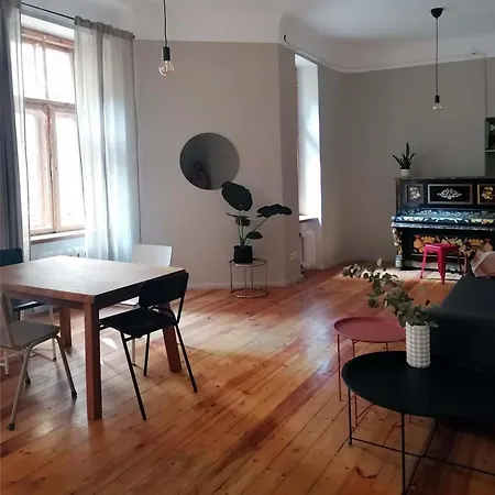 Apartment Spacious 75sqm Art Nouveau District Gem