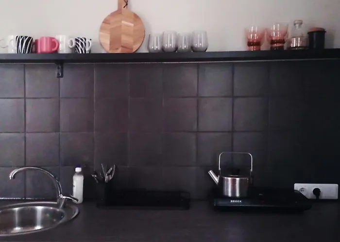 Spacious 75sqm Art Nouveau District Gem