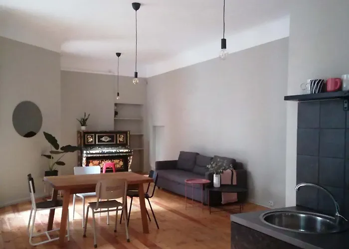 Spacious 75sqm Art Nouveau District Gem